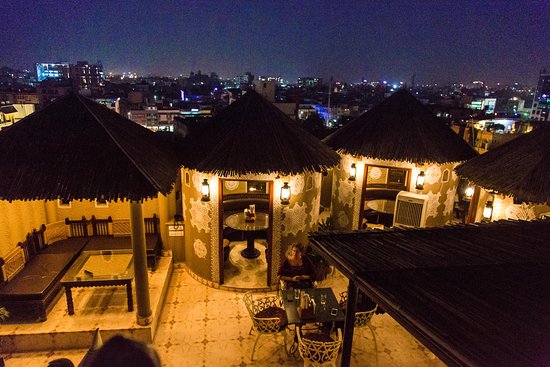 10 Cheap and Best Rooftop Restaurants in Jaipur