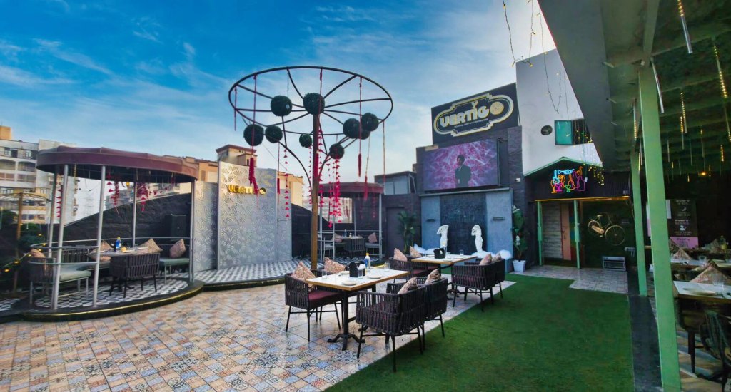Rooftop Restaurants in Delhi: 10 Best Places for a Memorable Dining Experience 22 Rooftop Restaurants in Delhi: Vertigo Rooftop Restro Bar